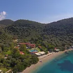 Ξενοδοχείο Menes Γένι