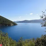 Menes Ξενοδοχείο