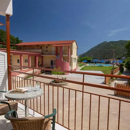 Menes 3* Geni (Lefkada)