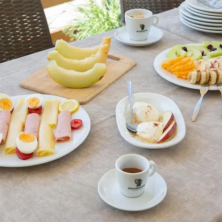 Menes Hotel Geni (Lefkada)