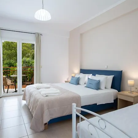 Hotel Menes