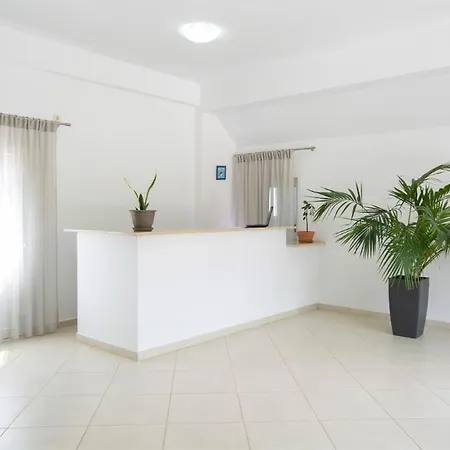 Menes 3* Geni (Lefkada)