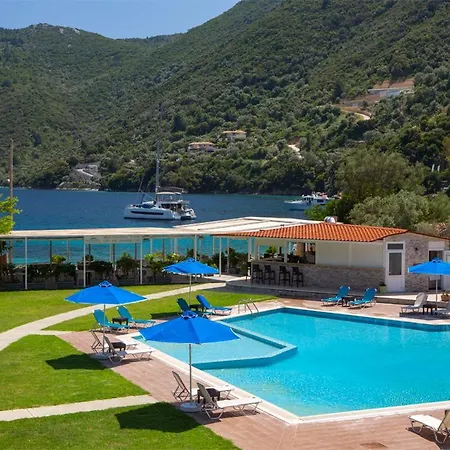 Hotel Menes Yénion