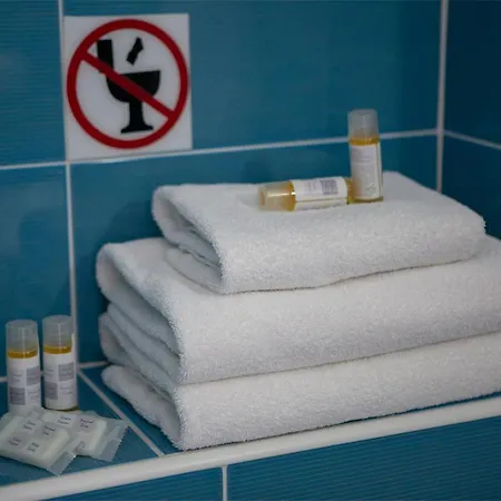 Ξενοδοχείο Menes Γένι