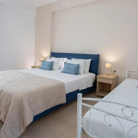 Hotel Menes Yénion
