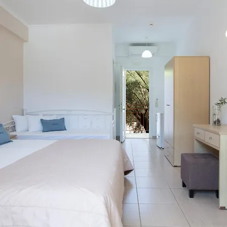 Ξενοδοχείο Menes Γένι