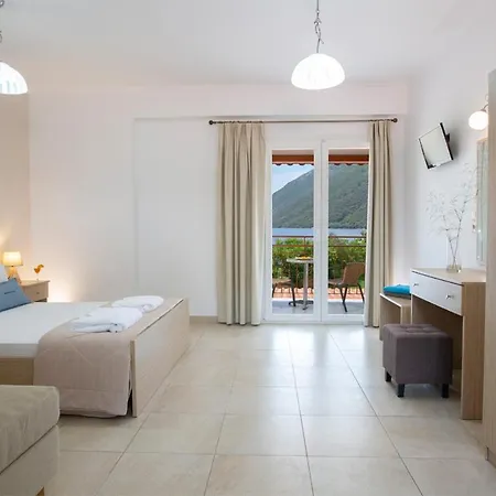 Menes Ξενοδοχείο Γένι